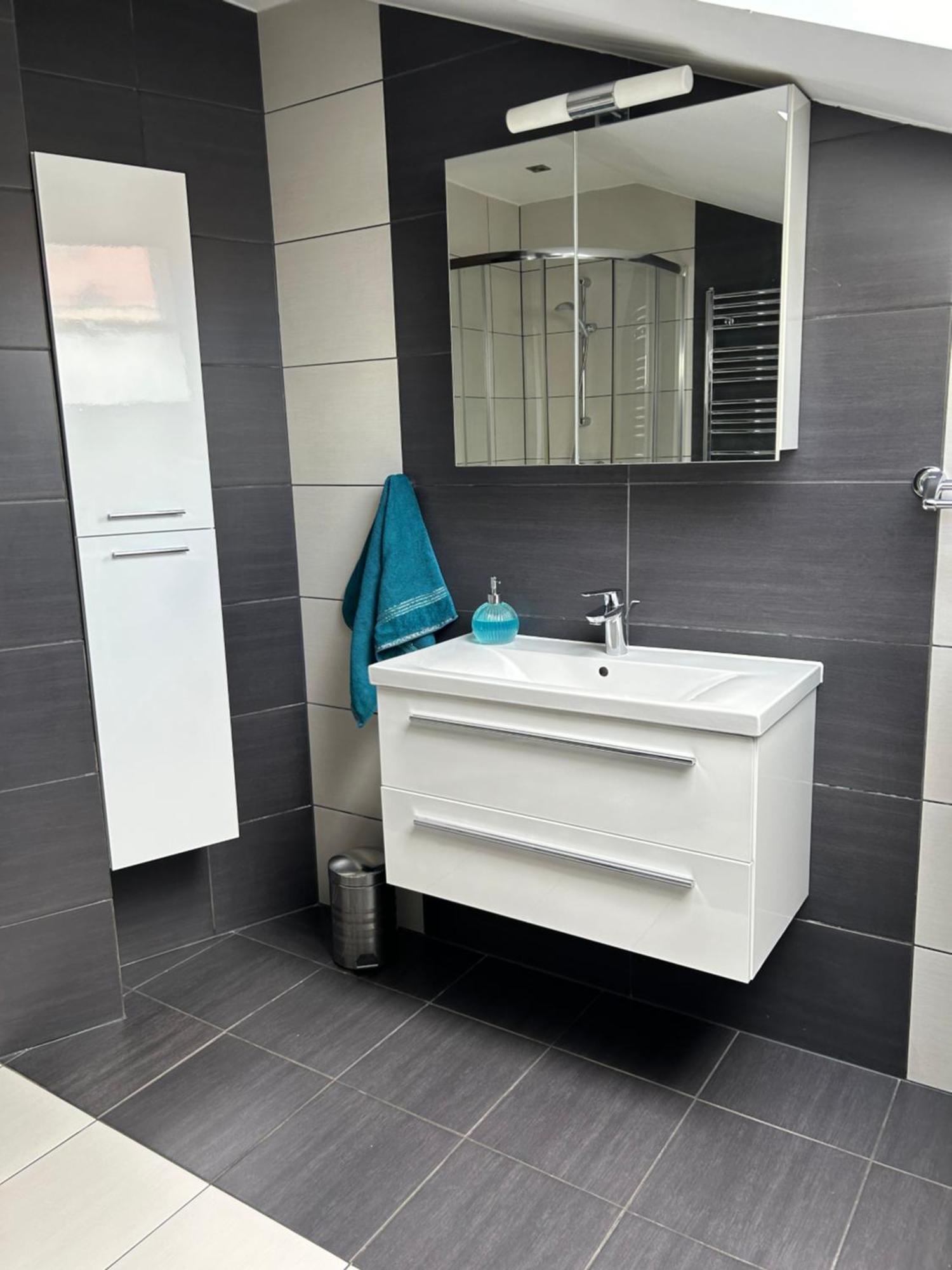 Apartament Bobrzanska - 4 Bedrooms Sypialnie シュフィドニツァ エクステリア 写真